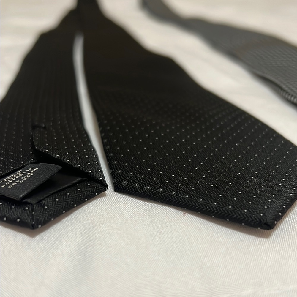 Express ties! - Picture 2 of 6